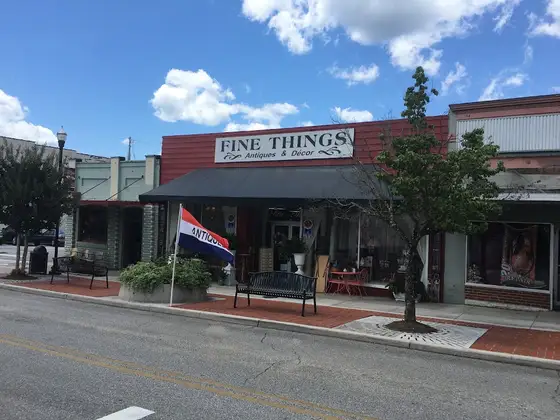 Fine Things Antiques & Decor