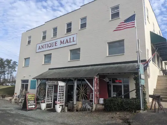 Gateway Antiques Center