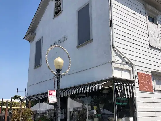 Golden Wheel Antiques