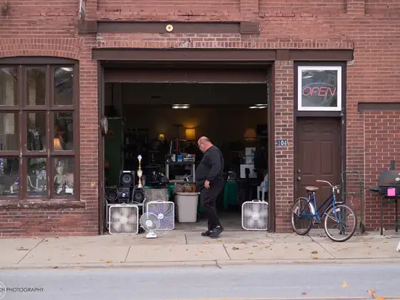 Goodbyes Secondhand Shop