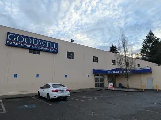 Goodwill Bins Outlet