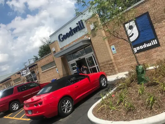 Goodwill in Chicago, IL