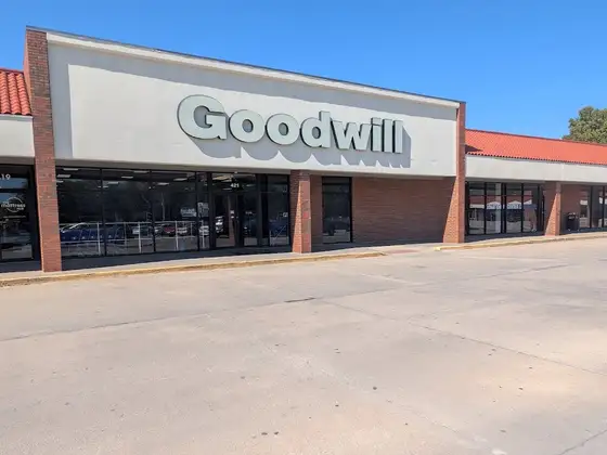 Goodwill in Manhattan, KS