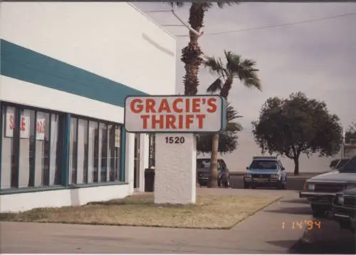 Gracie’s Thrift Store