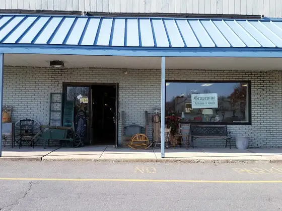 Grapevine Antiques & Craft
