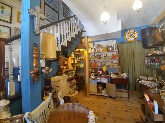 Hamilton's Antiques and Everyday Things in Falmouth, KY