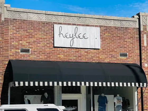 Heylee B