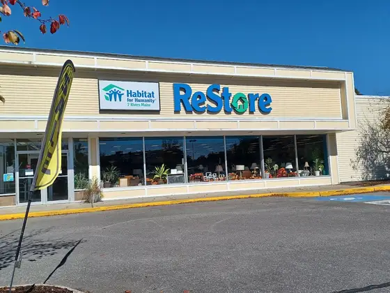 HFH 7 Rivers Maine ReStore