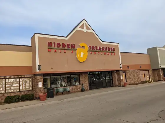 Hidden Treasures Mall & Antiques in Loves Park, IL