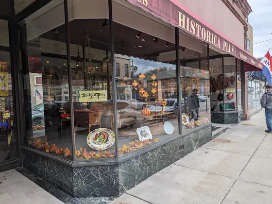 Historica Plus Antique Gallery