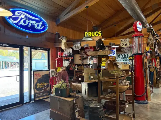 Hocking Hills Antique Mall