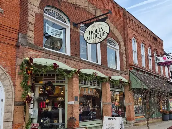 Holly Antiques