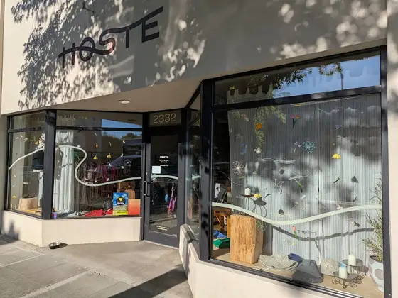 Hoste