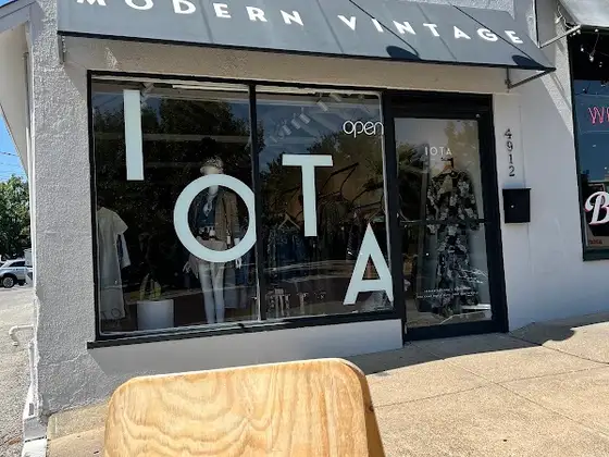 Iota Modern Vintage