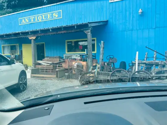 JD's Old Stuff and Antiques