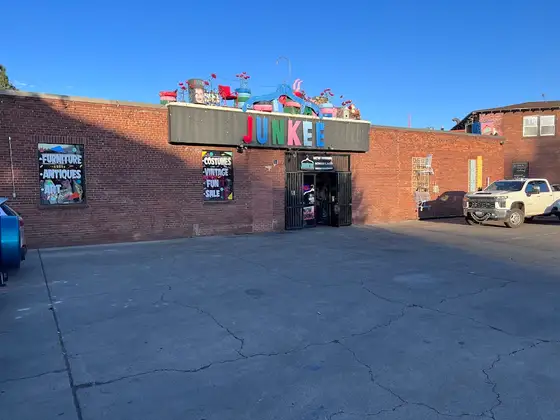 Junkee Clothing Exchange & Antique