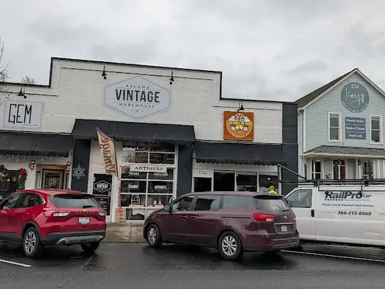 Kalama Vintage Warehouse