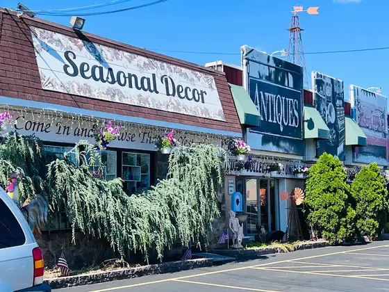 Kat's Antiques