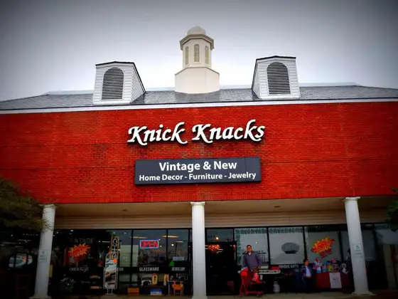 Knick Knacks Crafts & Antique Shop