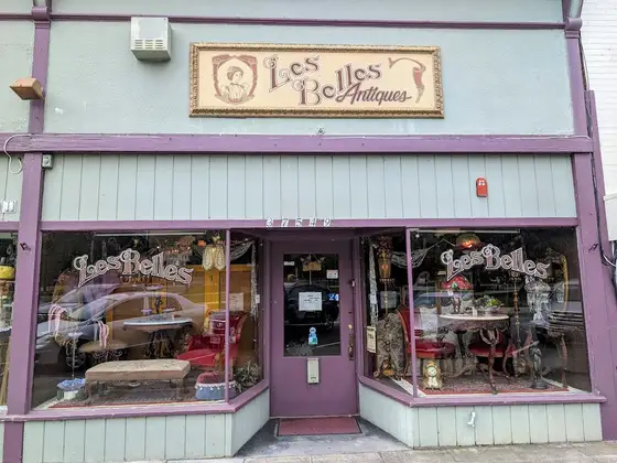 Les Belles Antiques