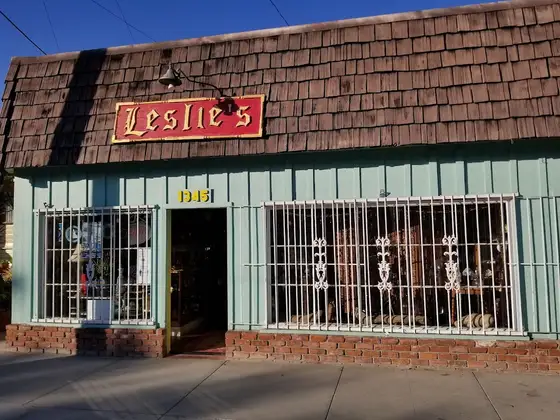 Leslie's Collectables