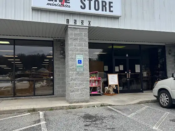 Live To Give Ministries Thrift Store