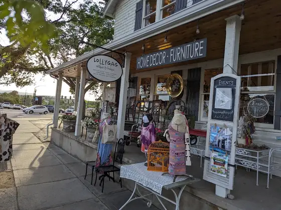 Lollygag Antiques & Boutique in Littleton, CO