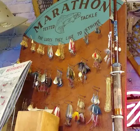 Lyn's Antiques