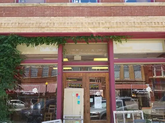 Magnolia Antiques