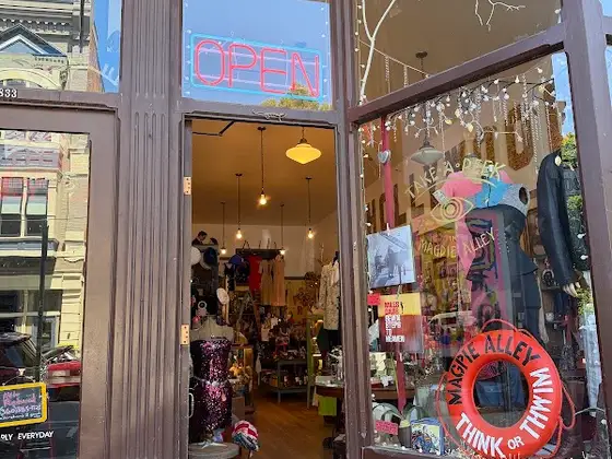 Magpie Alley Antiques & Oddities