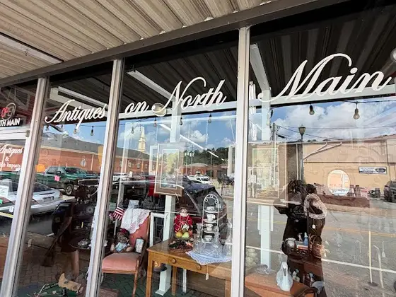 Main Street Antiques Mall in Ellijay, GA