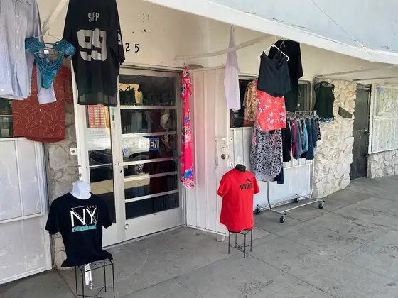 Mariposa Thrift Store