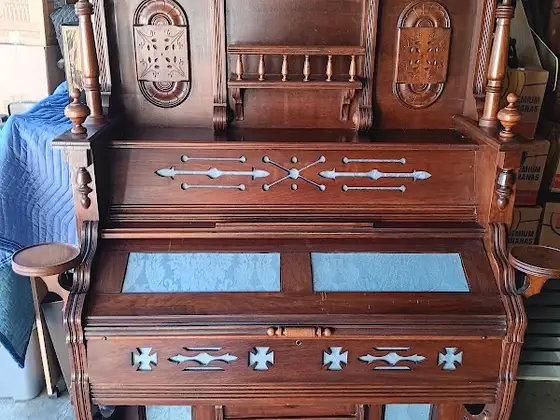 Mebane Antique Auction Gallery in Mebane, NC