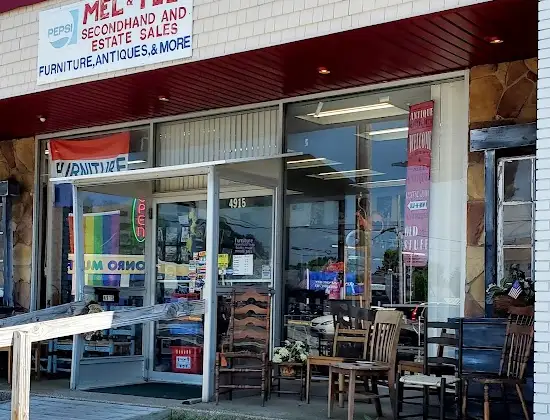 Mel & Tee's Secondhand