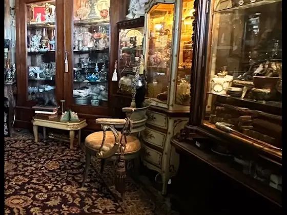 Michele Markovich Antiques