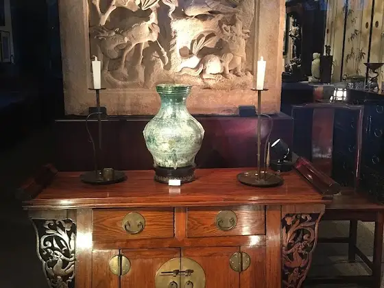 Midori Gallery