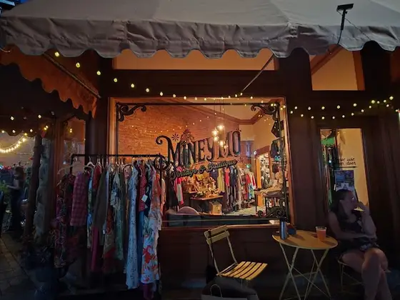 Miney Mo Vintage and Boutique