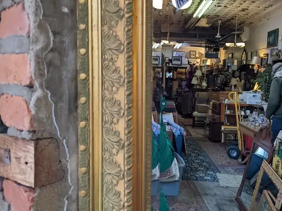 Mom-N-Pop Antiques