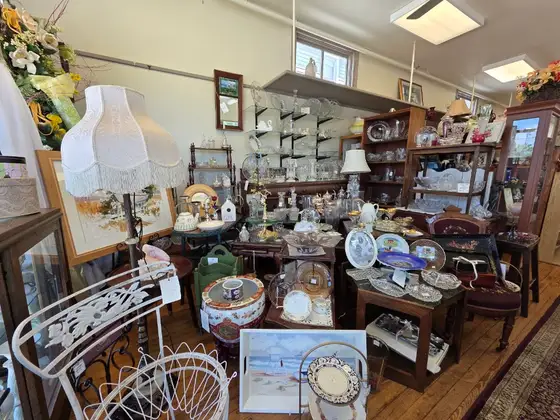 Moorestown Friends Thrift Shop