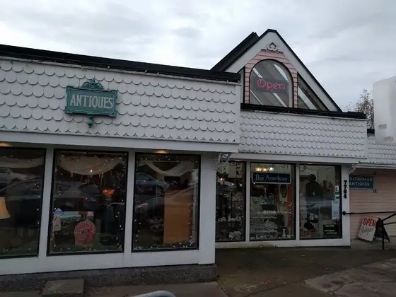 Multnomah Antiques