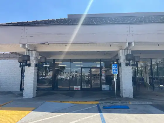 Neighborhood Thrift