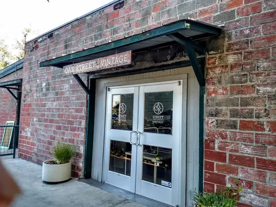 Oak Street Vintage in Eugene, OR