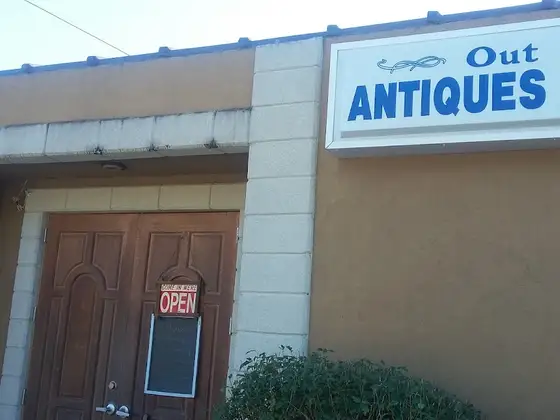 Out Of The Past Antiques & Collectibles