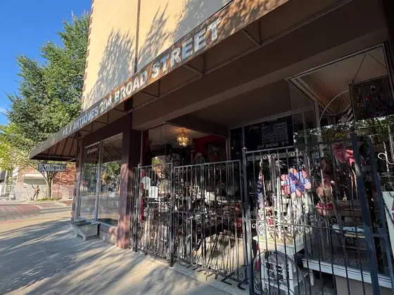 P & J Antiques