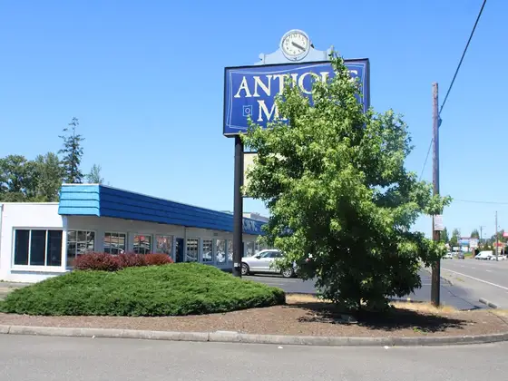 Pacific Antiques Mall in Tacoma, WA