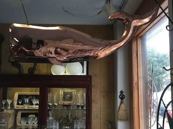 Past To Present Antiques in Niantic, CT