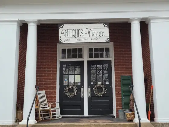 Peddler's Antiques