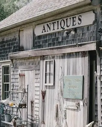 Peter's Attic Antiques