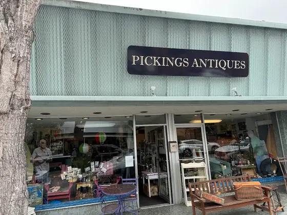 Picking's Antiques