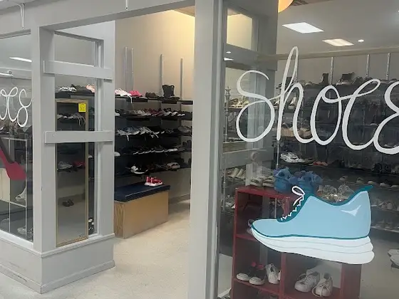 Pivotal Point Thrift Shoppe in Saint Joseph, MO
